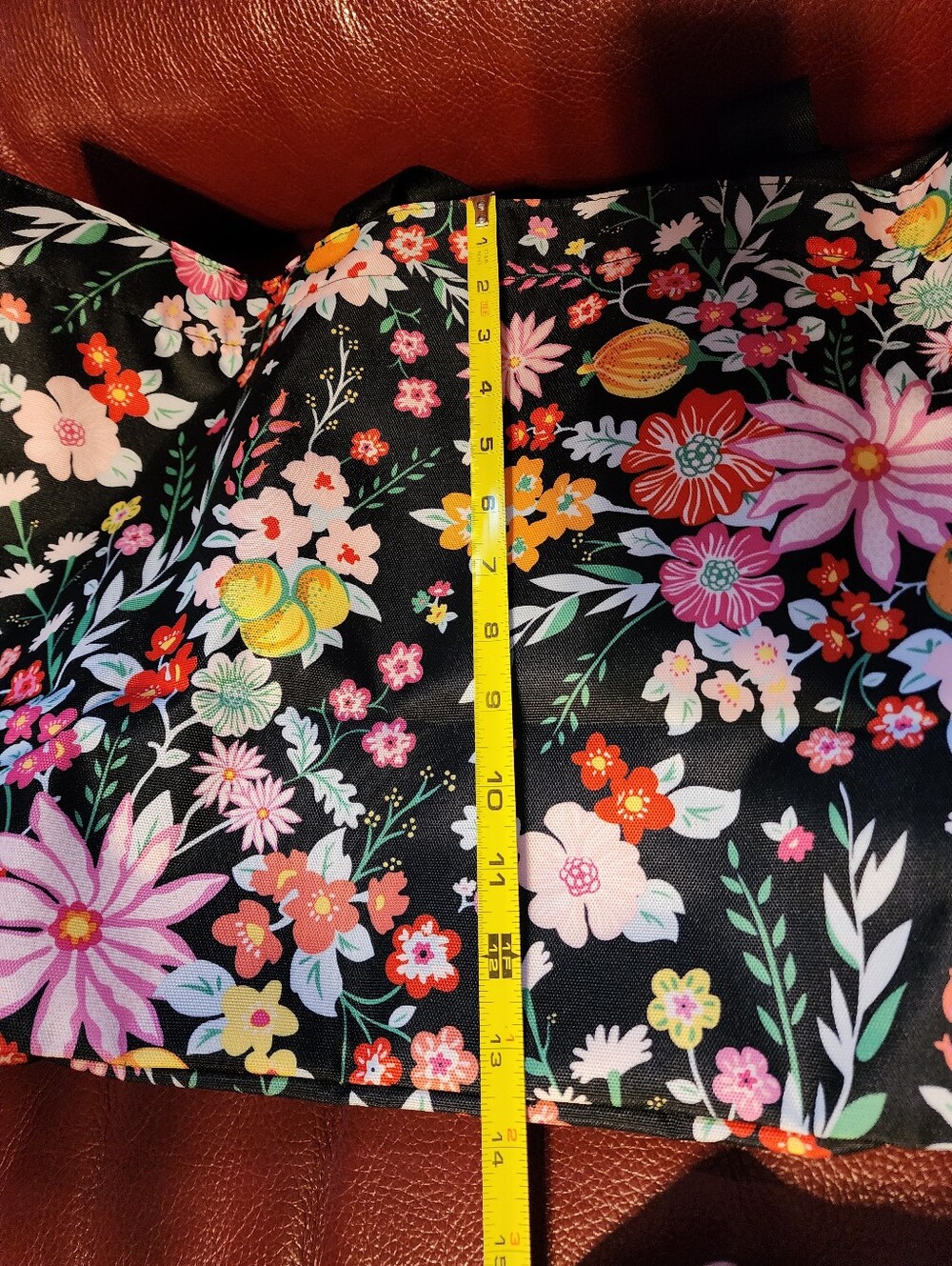 Vera Bradley Lighten Up Large Family Tote NWT - Picture 5 of 11